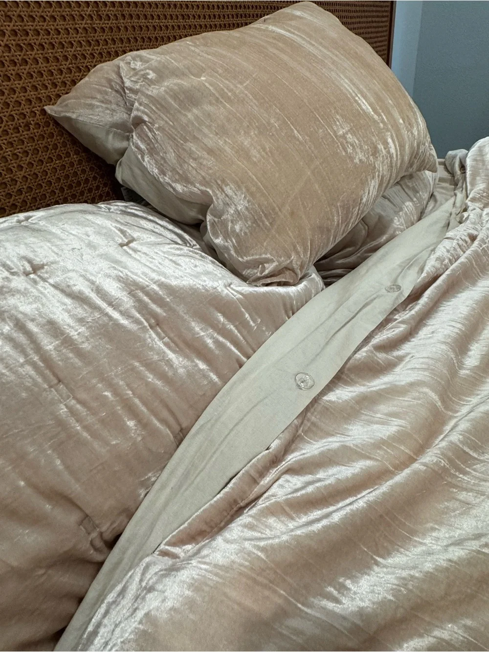 West elm KING velvet crinkle duvet and shams